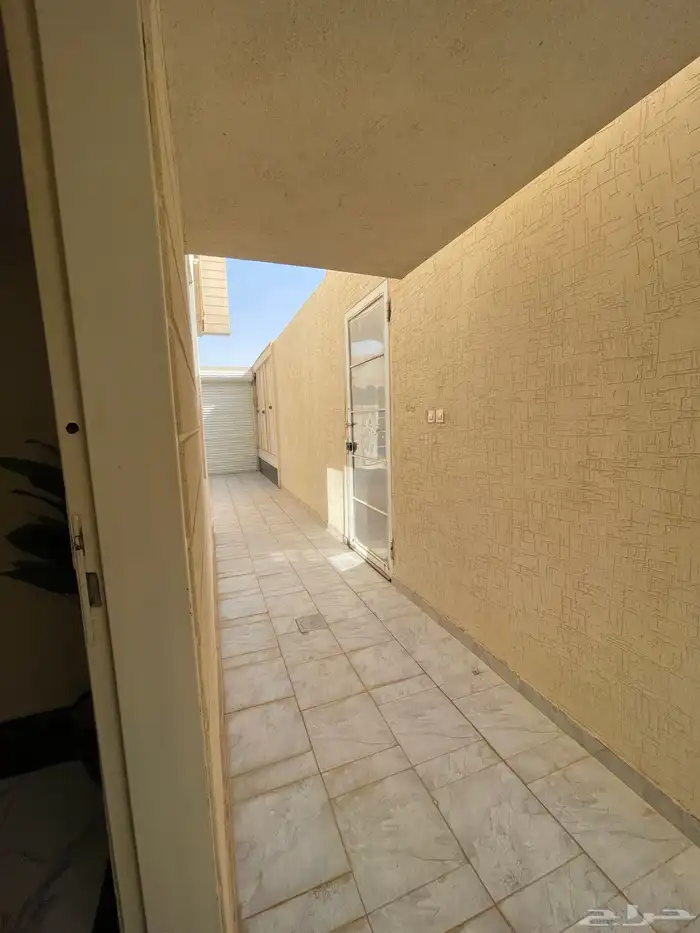 فيلا زاويه بحي المهدية 24