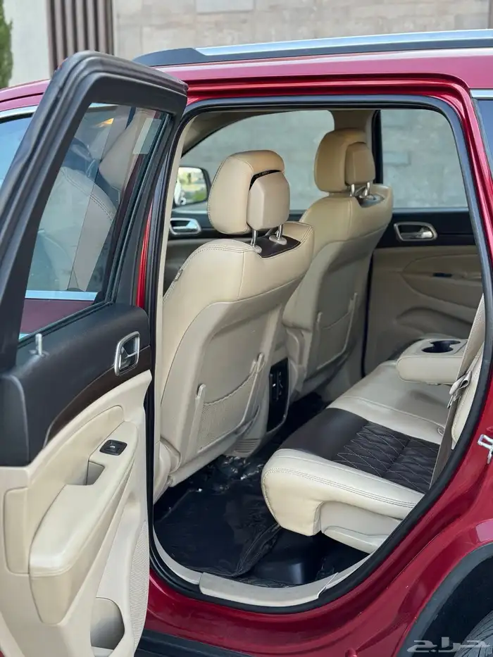 جراند شيروكي 2015 لاريدو 7