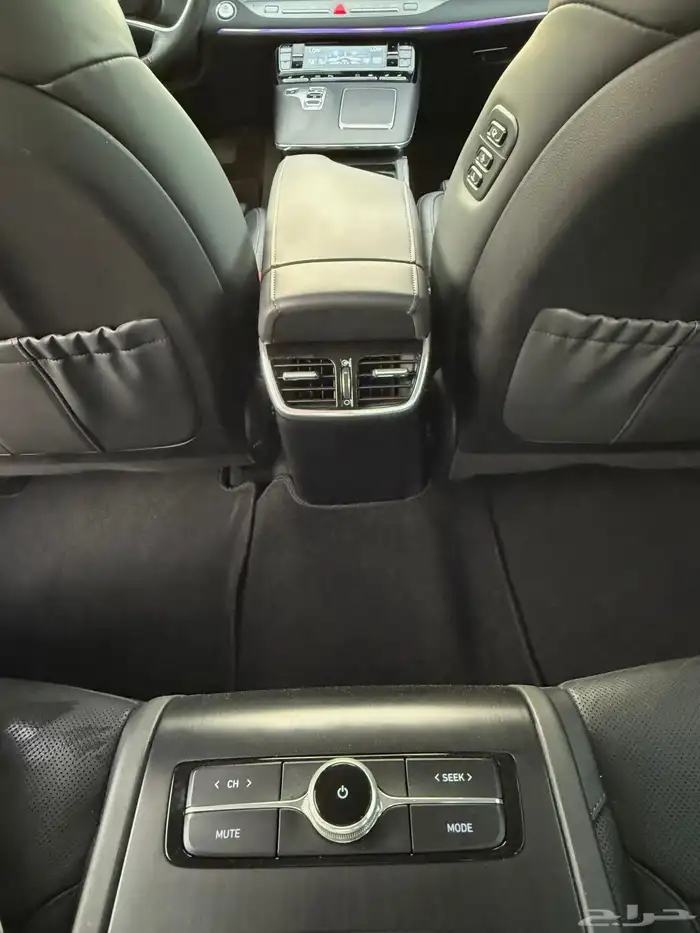 ازيرا 2022 كاليجرافي - 4 سلندر اعلا مواصفات وكاله للبيع 15