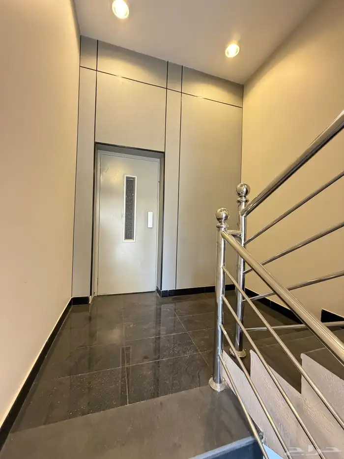 للبيع ارواف علوية وادوار أرضية حى الموسى موقع مميز 29