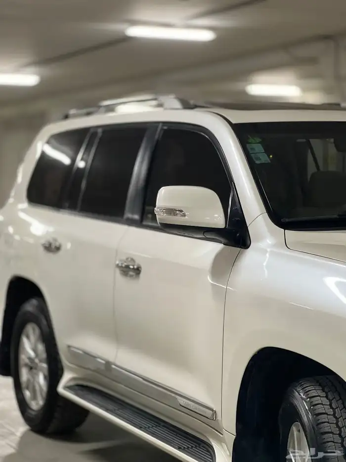 تويوتا لاندكروزر GXR 2017 مالك اول 19