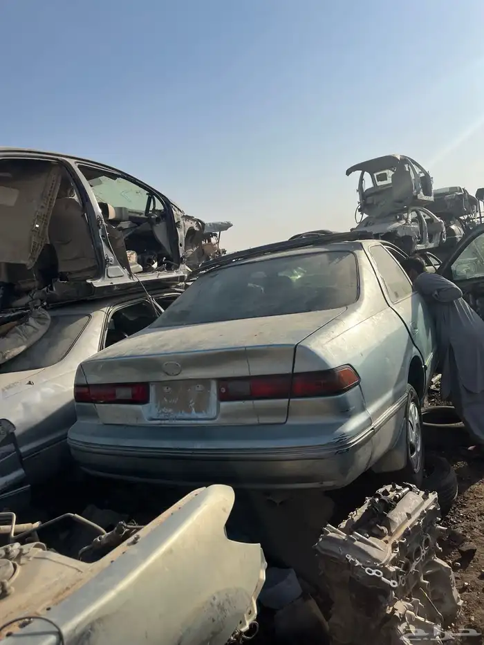 للبيع كامري تشليح 2001 3