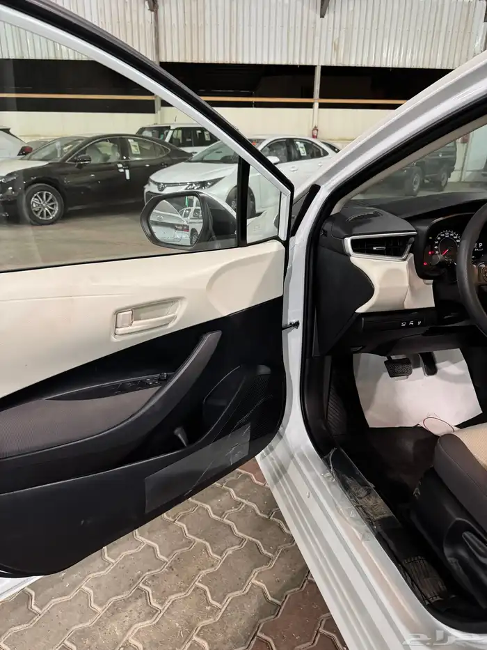 تويوتا كورلا XLI المطور فتحة بنزين 2025 7