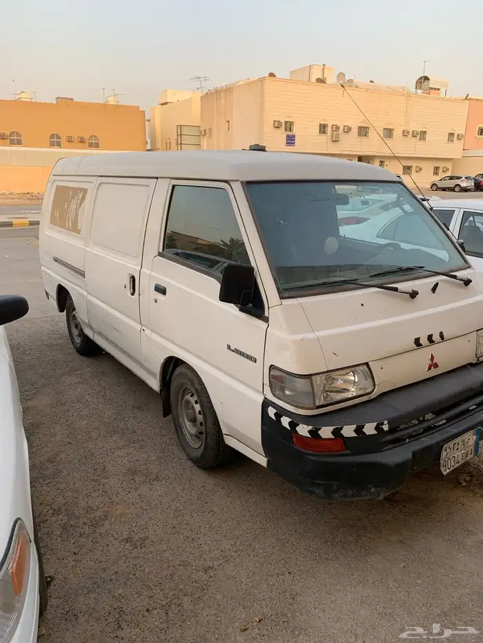 باص مستبيشي 2006 ديزل حق بضايع 0