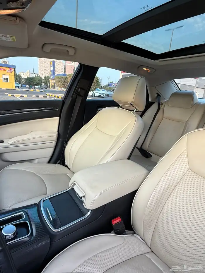 كرايسلر S نظيفة جدآ 2016 32