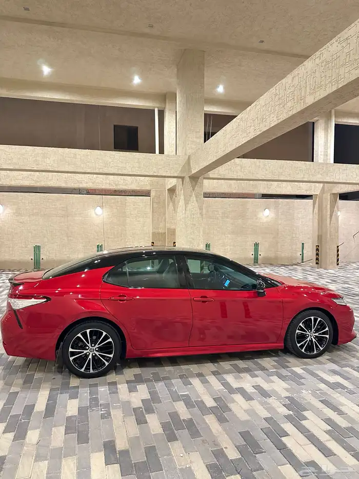 كامري 2019 فل كامل 6 سلندر se احمر سقف اسود وارد عبداللطيف 6