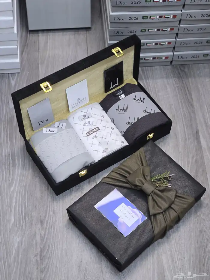 عرض 3 قطع قماش 10