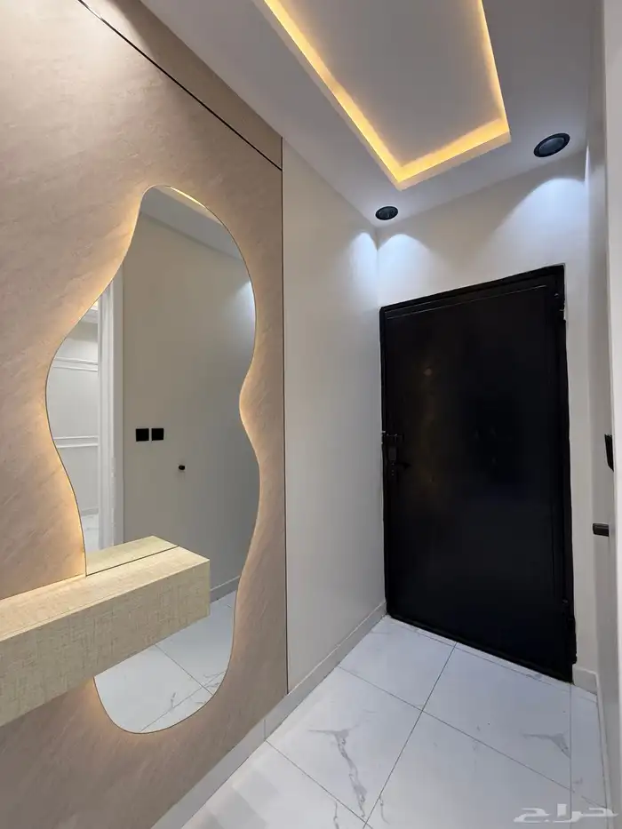 للبيع بحي الضيافة شقق أرضي وعلوي بسطح موقع كامل الخدمات 17