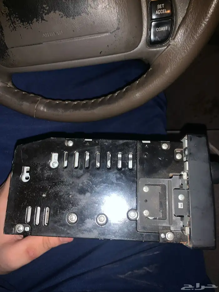 مسجل وكاله للبيع فورد مركيز موديل 2000 3