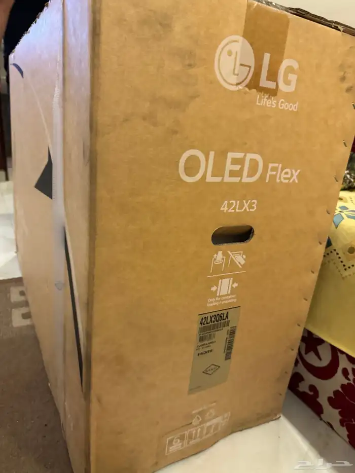 شاشة ال جي Flex قابلة للطي 42 بوصة جديدة 1