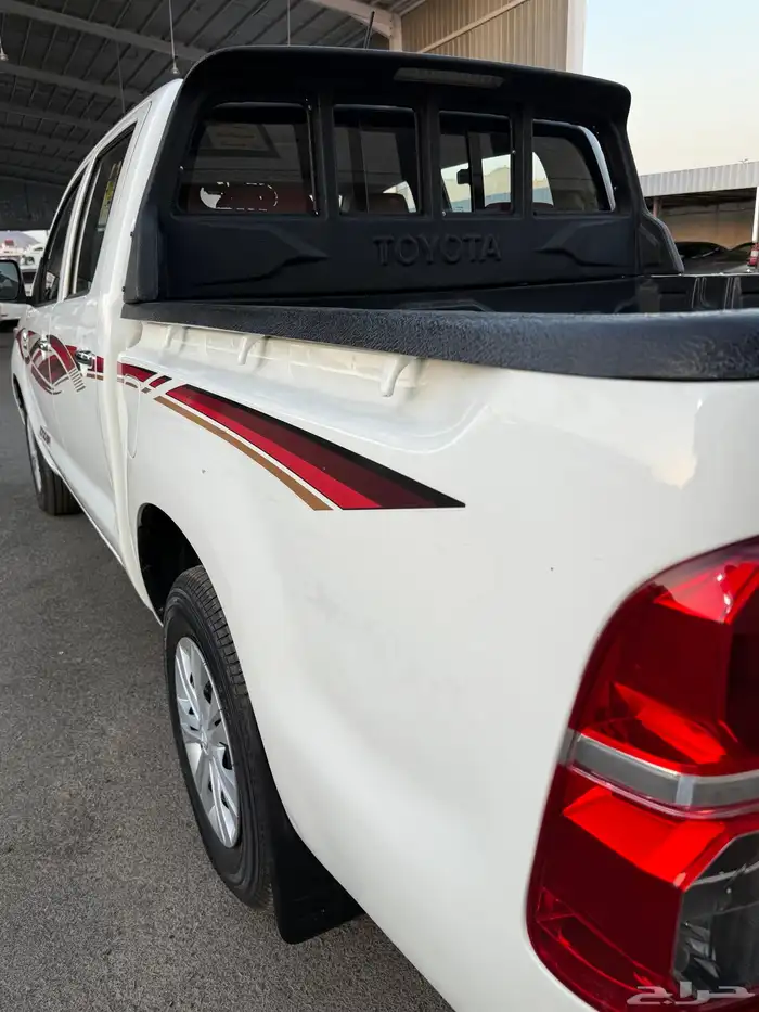 للبيع تويوتا هايلوكس 2015 غمارتين فل كامل 5