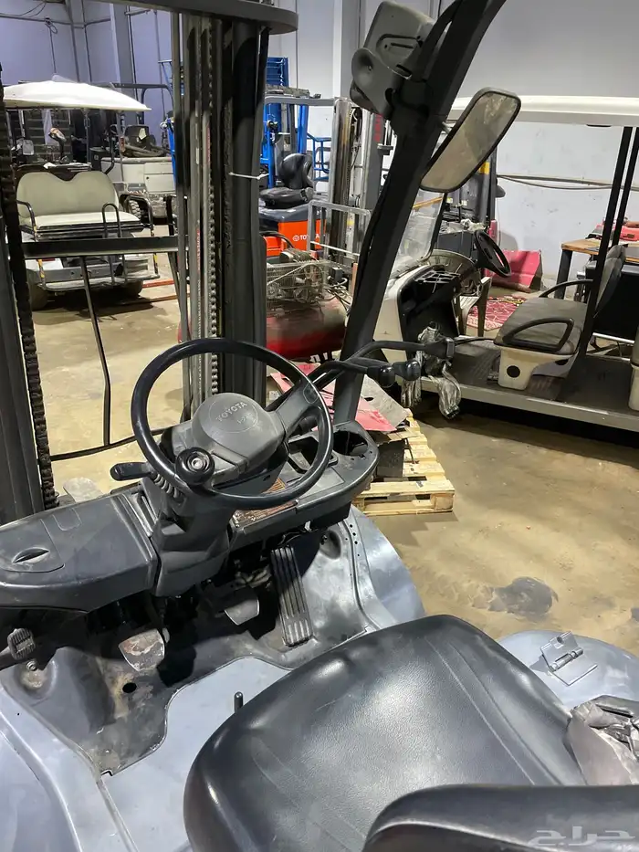 رافعه تويوتا 2.5 طن 2016 للبيع 2