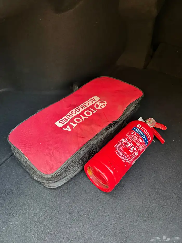 كامري ستاندر اسود 23 16