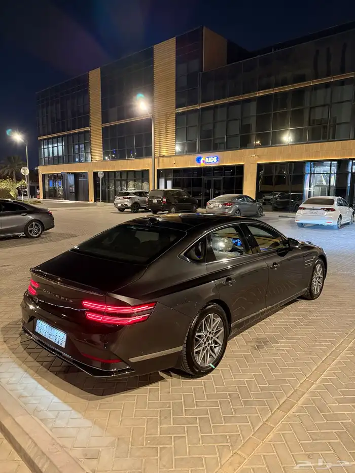 جينسس G80 2025 5