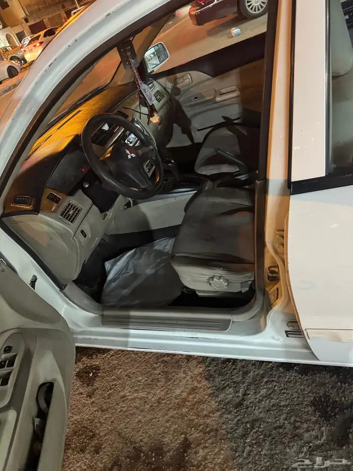 ميتسوبيشي لانسر بومه2009للبيع م 7