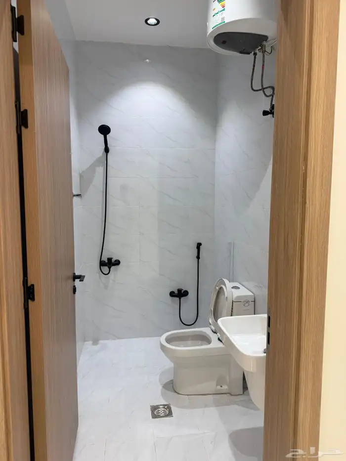 شقق VIP جديدة 4 وصالة راكب مكيفات ومطبخ بحي السعادة للايجار 14