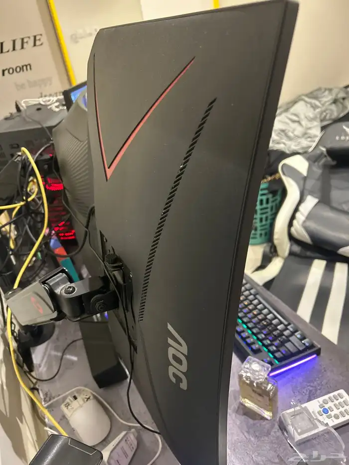 شاشه قيمنق AOCفل اتش دي 165 هيرتز 1