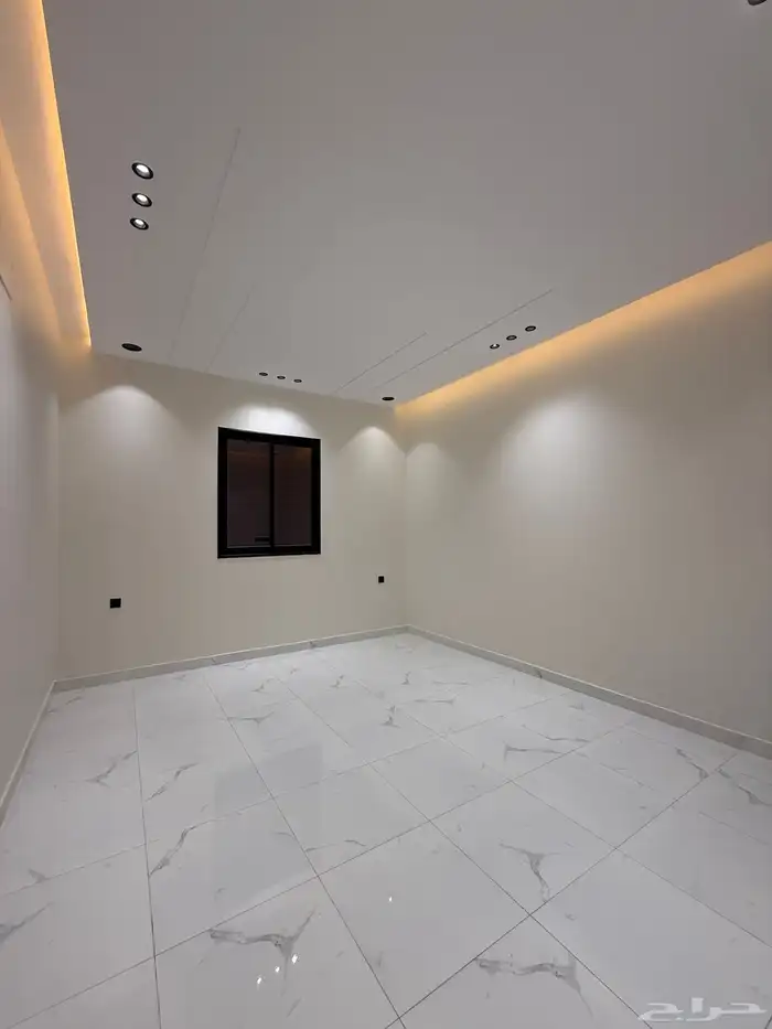 للبيع بحي الضيافة شقق أرضي وعلوي بسطح موقع كامل الخدمات 22