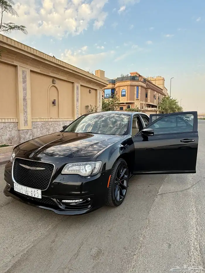 كرايسلر S نظيفة جدآ 2016 22