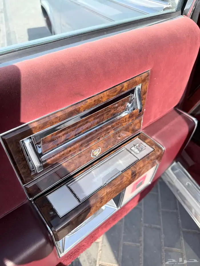 كاديلاك كلاسيك 1990 13