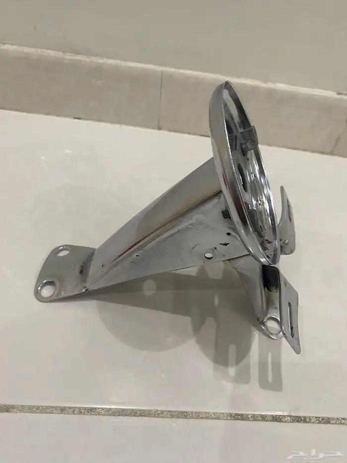 اصطب اصلي كامل غظى جنب صاروخ A100 1