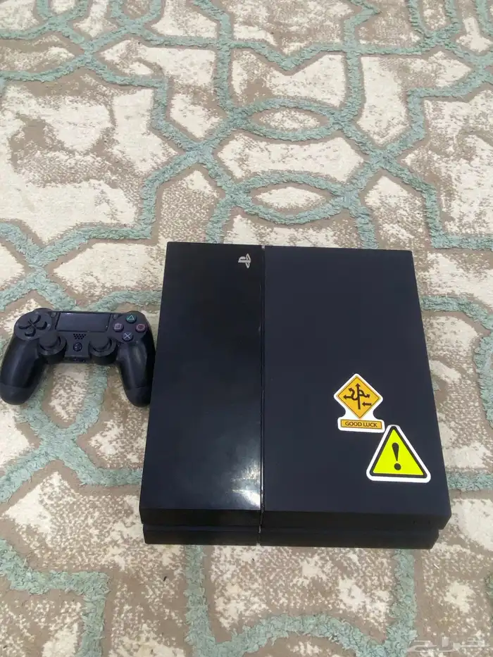 سوني 4 مع شريطين و يدين و اسلاكه كامله 0