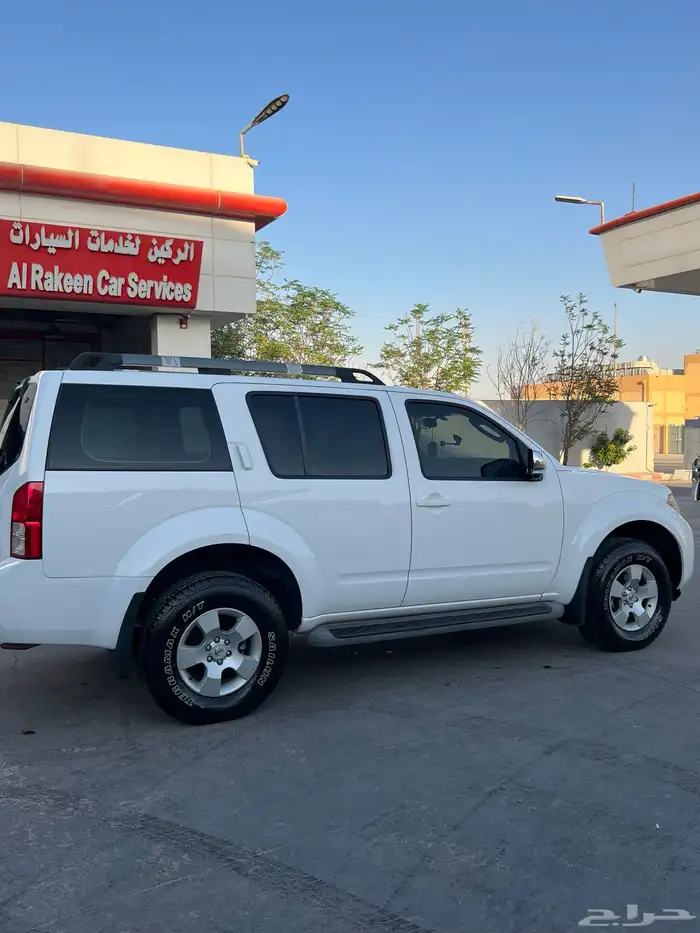 نيسان باثفندر 2009 نظيف ممشى 175 الف 2