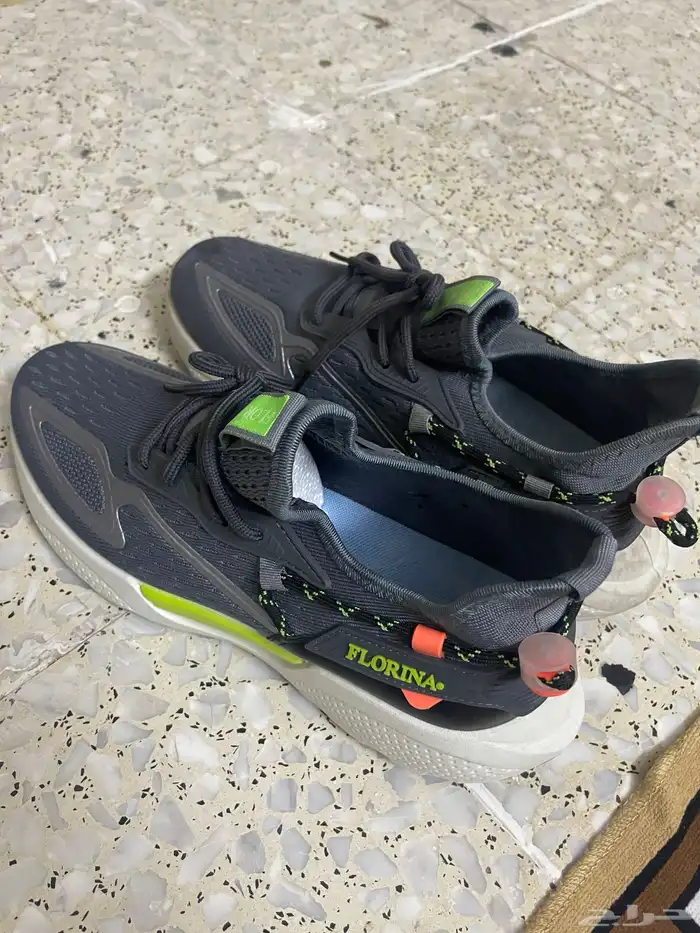 حذاء رياضي من فلورينا وكروكس نسائي 5