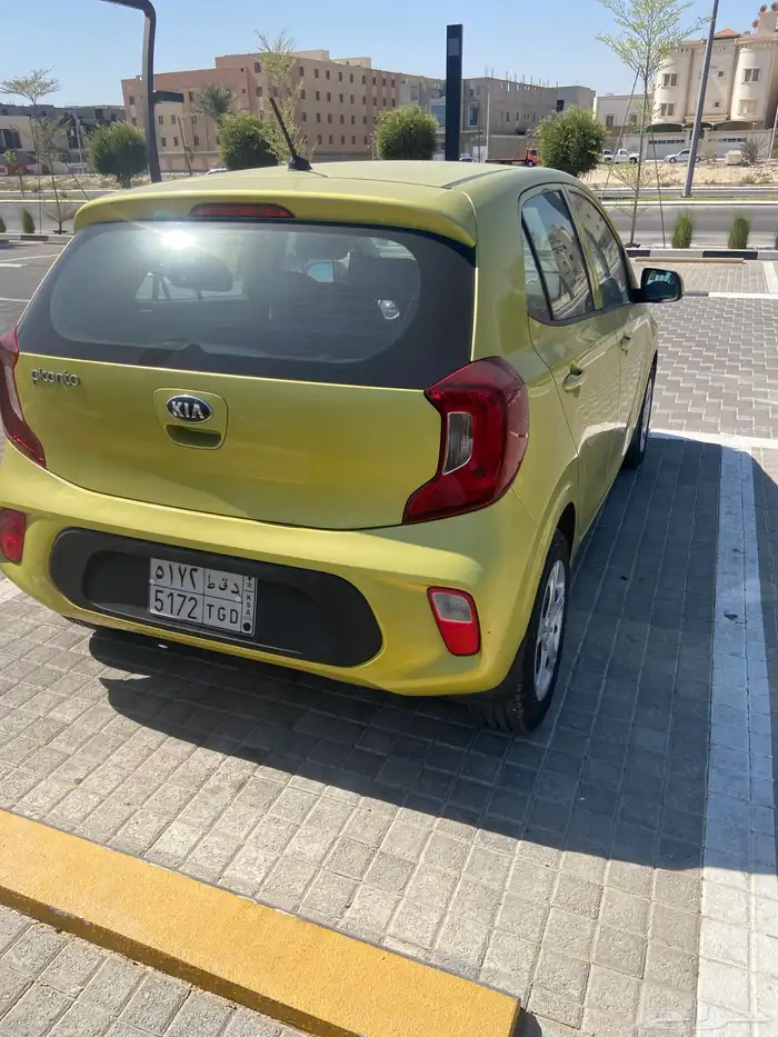 كيا بيكانتو 2020 اربع سلندر السياره بدون حوادث الممشى 16000 2