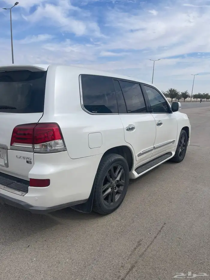 جيب لكزس نظيف 9