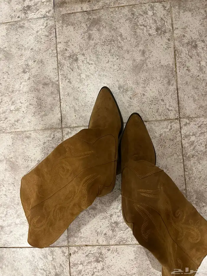 Boots from Mango in nearly new condition 0