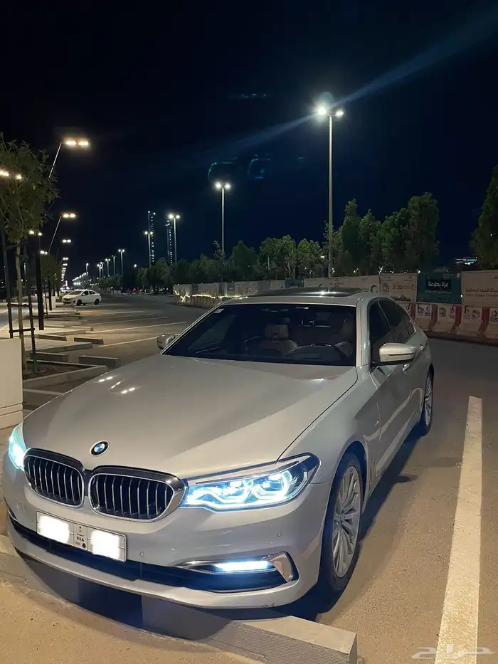 للبيع BMW 530i Luxury موديل 2017 0