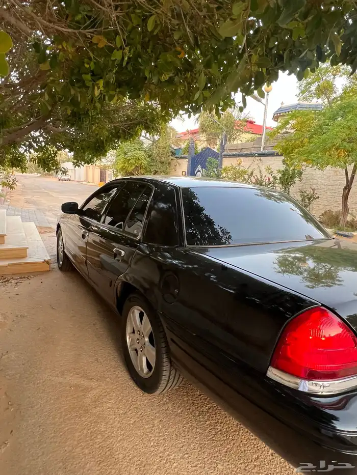 فورد كراون فيكتوريا سعودي 2009 4