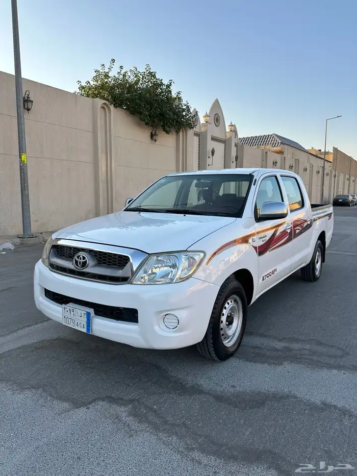 هايلوكس GL 2010 نظيف 0