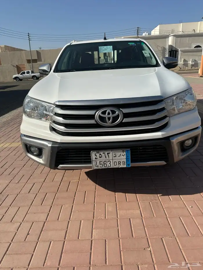 هايلكس 2020 GLXبنزين ممشي 260 بدي متحركات شرط استماره جديده 0