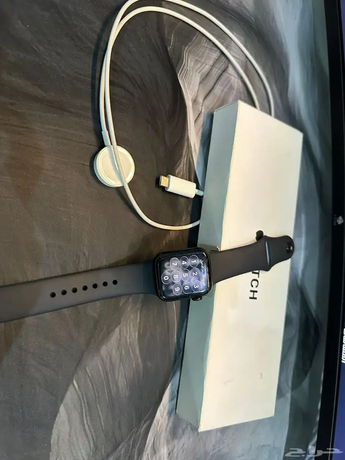 ساعة ابل SE الجيل الثاني (40mm) 1