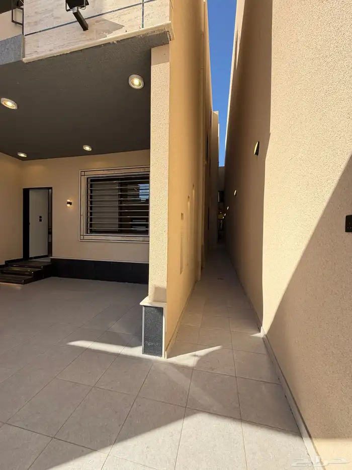 للبيع ارواف علوية وادوار أرضية حى الموسى موقع مميز 20