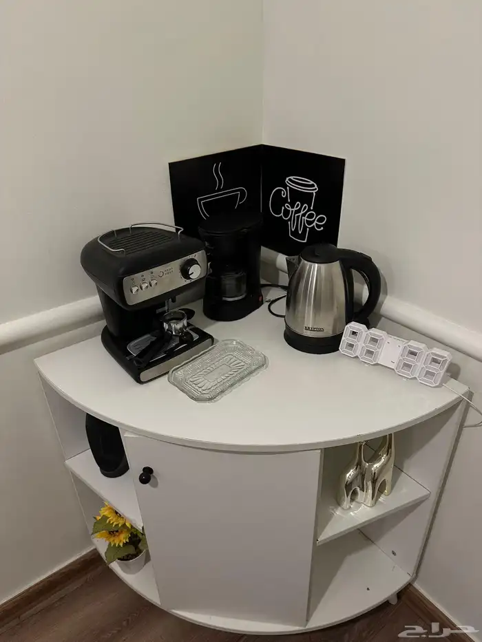 استديو متكامل للتقبيل مع التاجير بالباطن 6