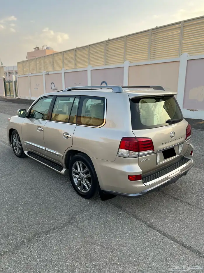 لكزس LX570 2014 فل ( بريمي ) 18