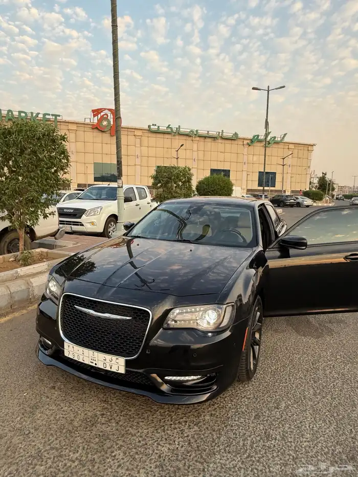 كرايسلر S نظيفة جدآ 2016 27