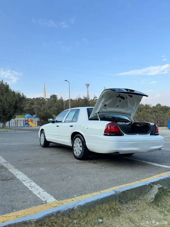 فورد فكتوريا 1