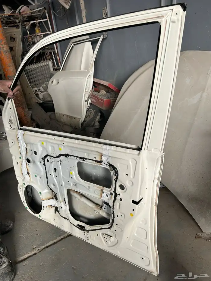 ابواب يمين لاندكروزر 2014 3