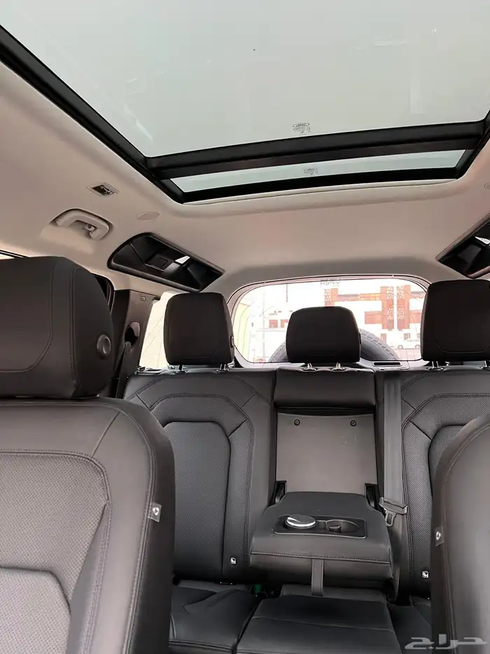 لاندروفر ديفيندر 110 ناغي 2023 ضمان وصيانه مجانيه 16