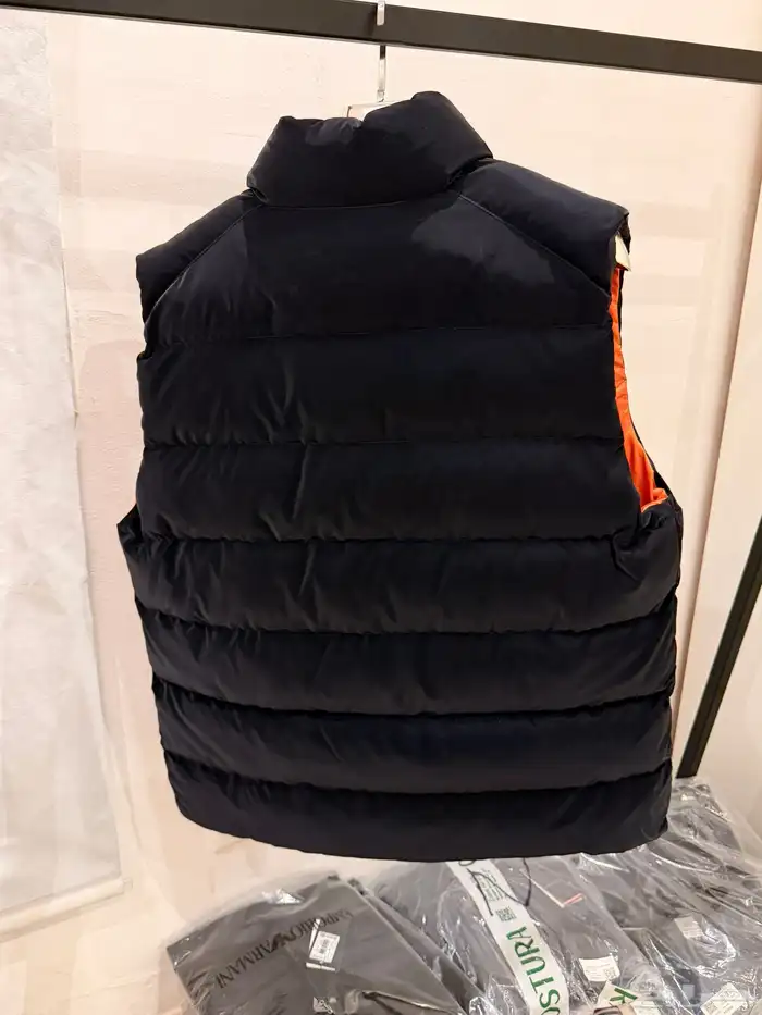 أفخم جاكيتات من أرقى الماركات العالمية 28