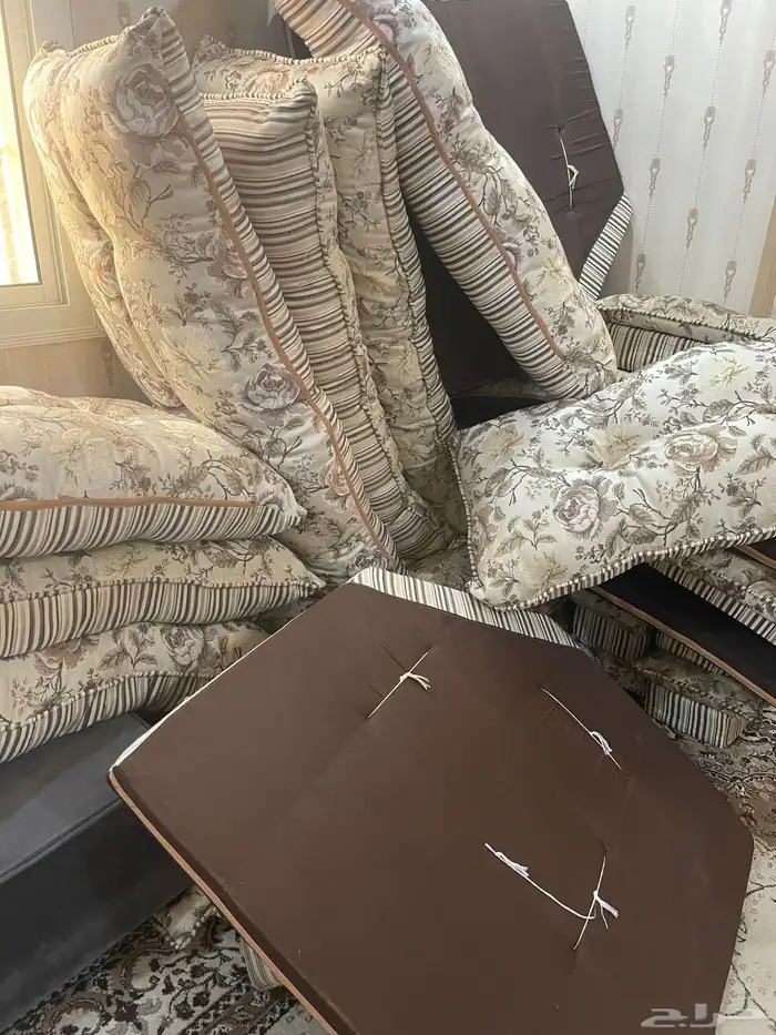 كنب ارضي وكنب عالي ومكرويف وطابعه 5