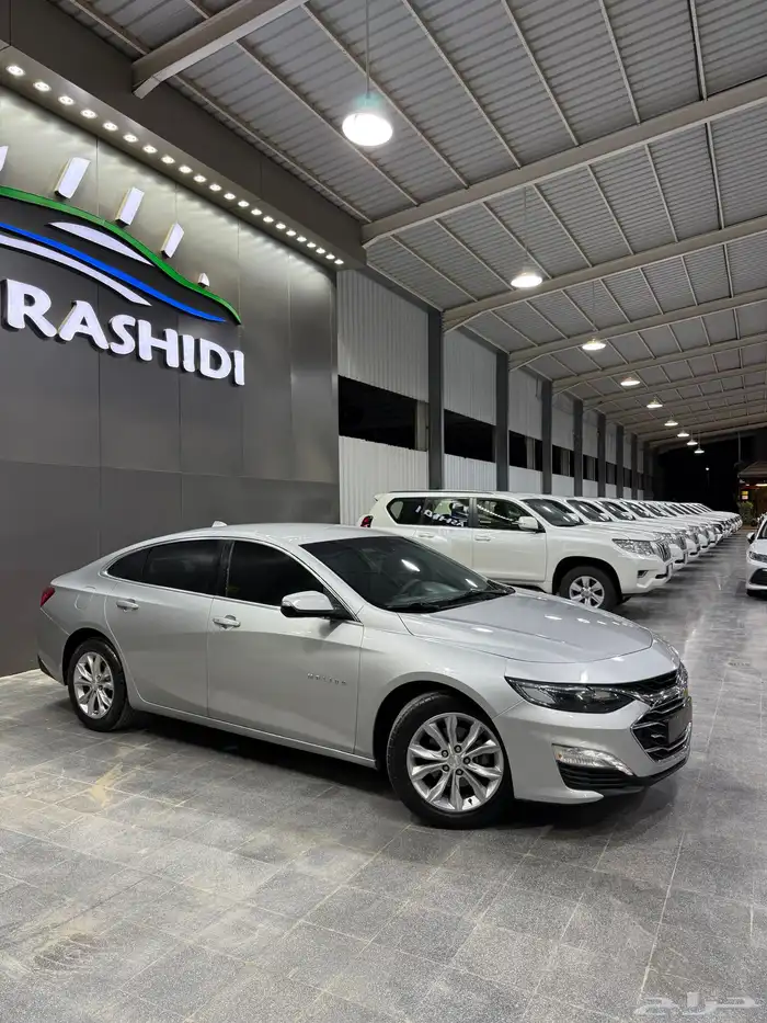 شيفرولية ماليبو 2021 فضي لدى معرض(عبيد الرشيدي) 11