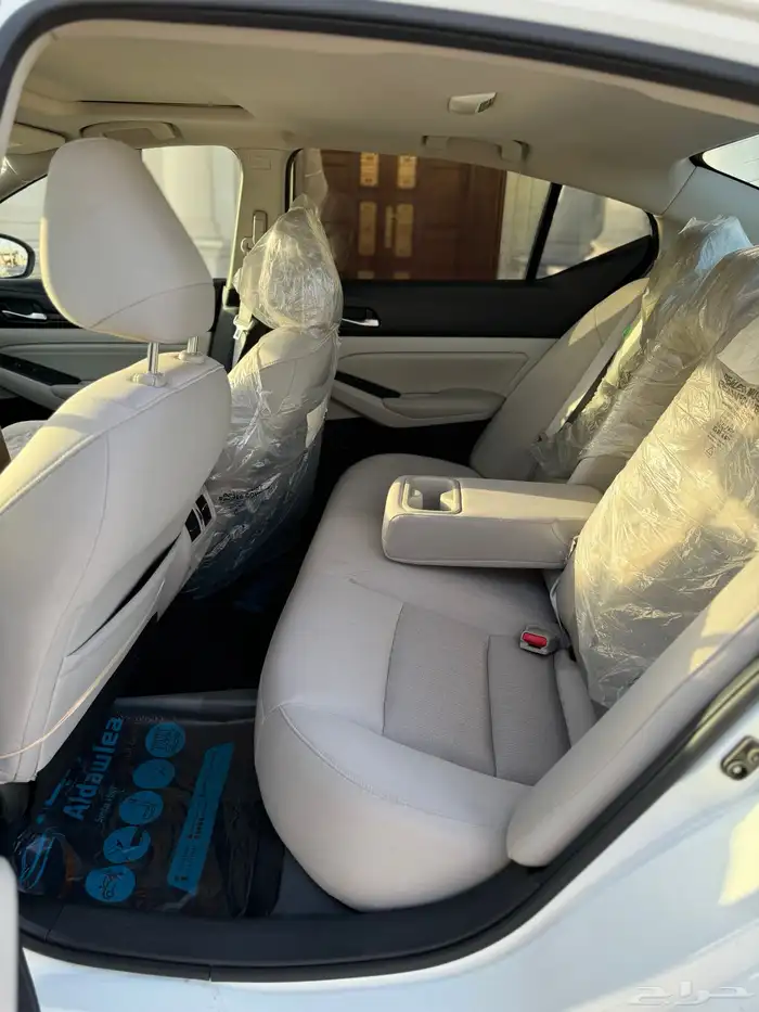 نيسان ألتيما 2021 SV نظيفة جدا والبيع جدا  قريب للصامل 10