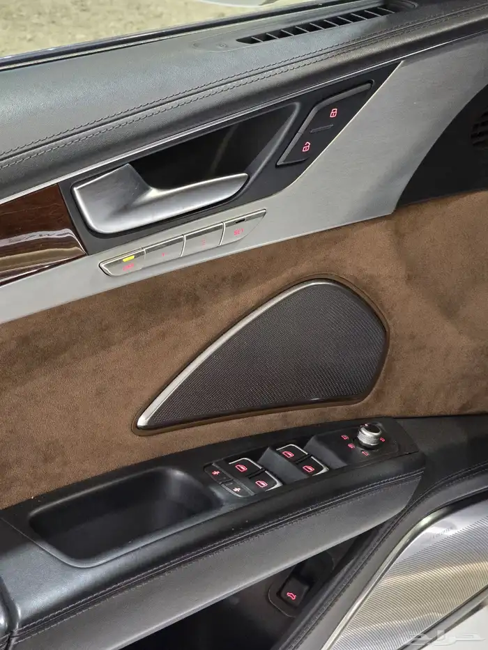 اودي A8-L موديل 2014 بحاله ممتازه 25