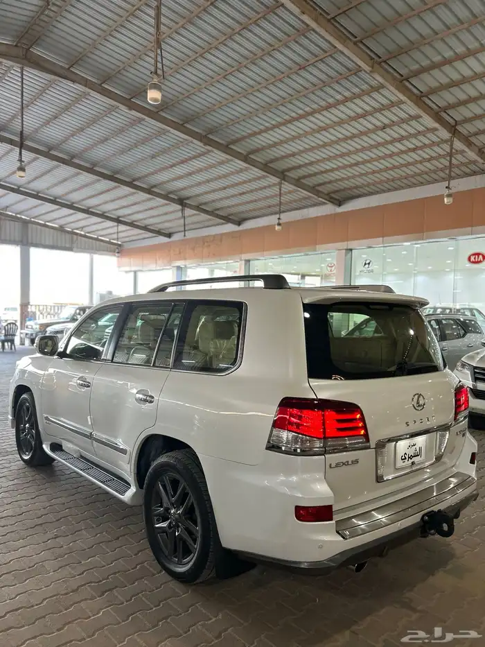 لكزس 2014 10