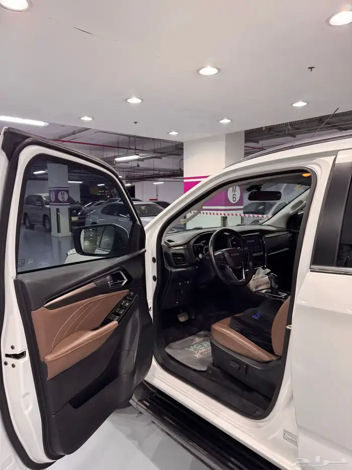 ايسوزو mu-x فل كامل مستخدم - Isuzu mu-x full option 7